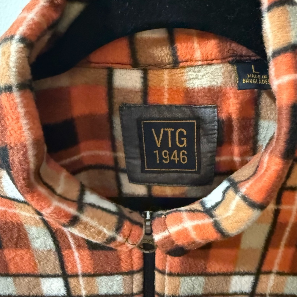 Men's Casual Plaid Button Down Shirt - Orange and Black - Picture 4 of 8
